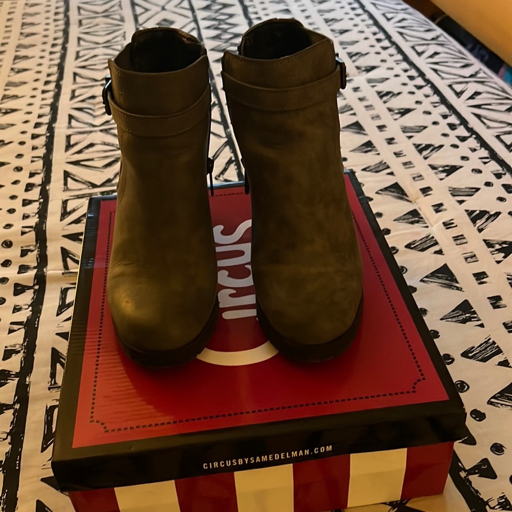 Sam Edelman grey heeled boots